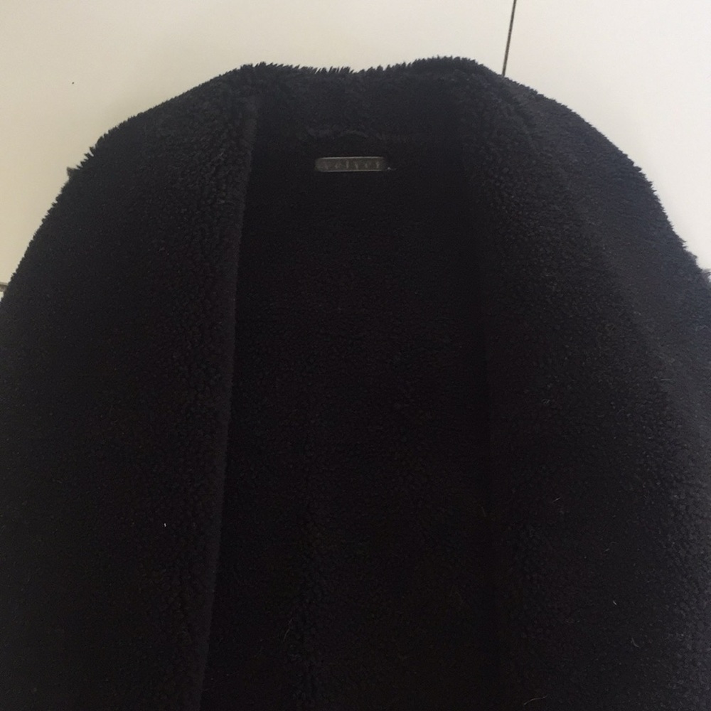 Velvet faux shearling vest size P - Picture 3 of 3